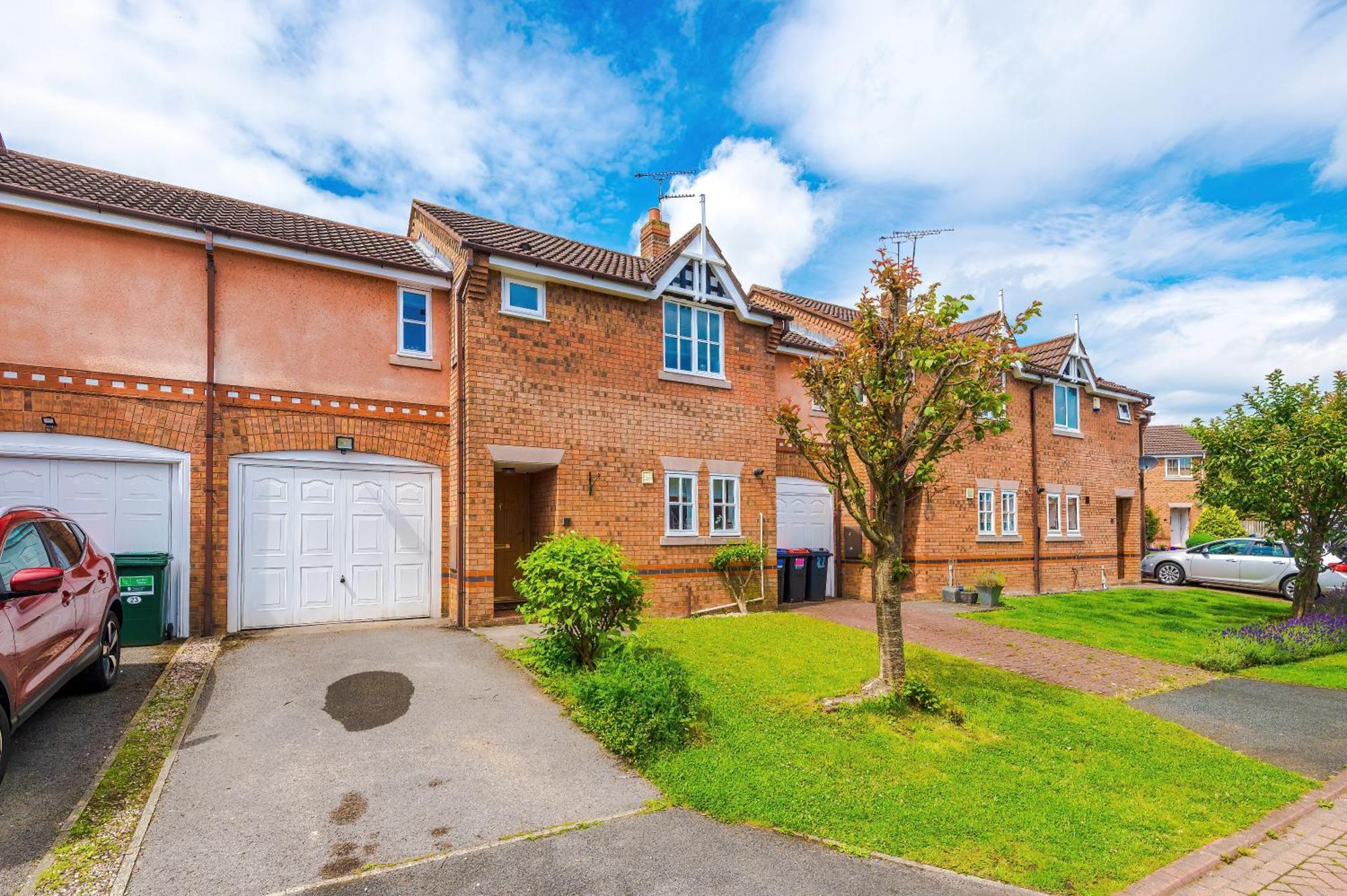 New! Stunning 3-Bed Home In Chester By 53 Degrees Property, Ideal For Groups, Free Parking! Exterior foto
